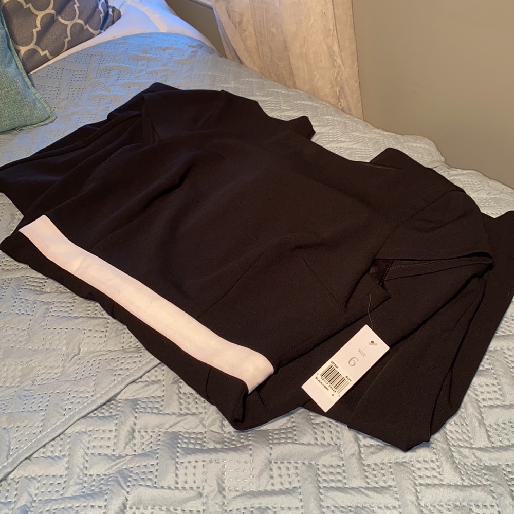 Donna Morgan Woman’s short sleeve contrast jumpsuit wide leg black white size 6 - Picture 3 of 8